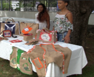 Le goni, s’habiller avec un sac